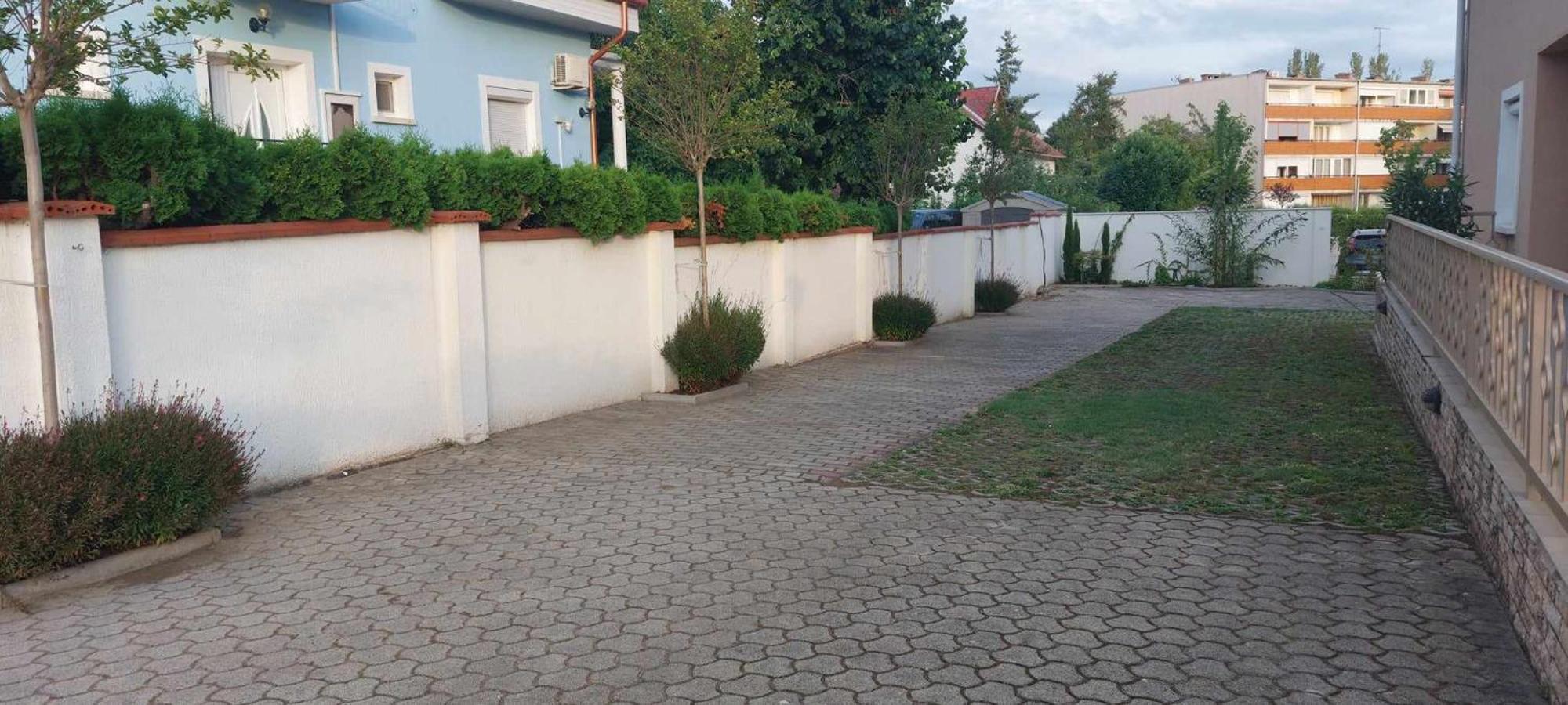 Siesta Apartmanhaz Balatonfuered エクステリア 写真