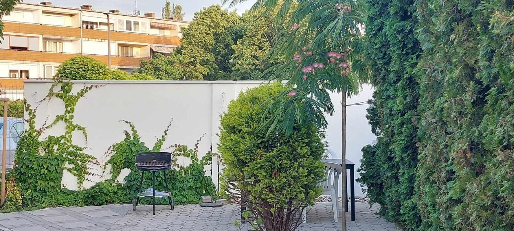 Siesta Apartmanhaz Balatonfuered エクステリア 写真