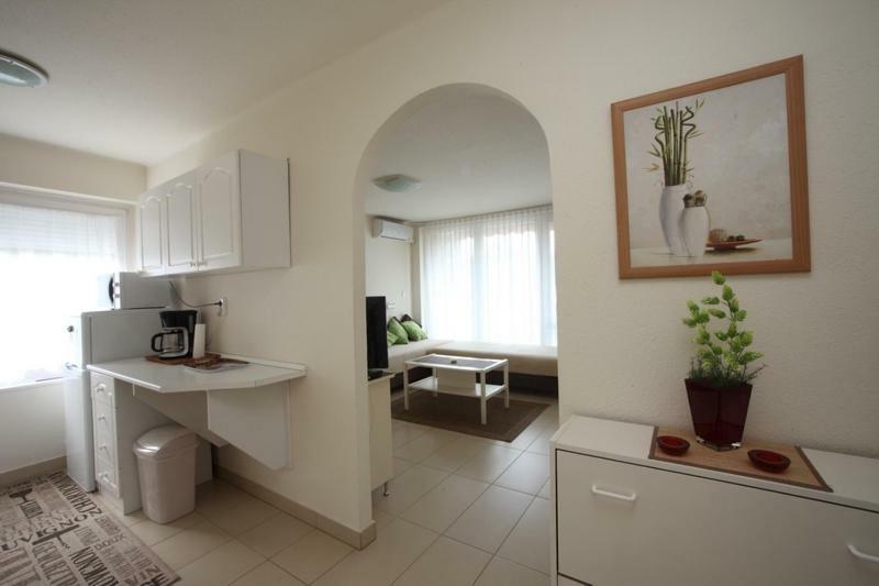 Siesta Apartmanhaz Balatonfuered エクステリア 写真