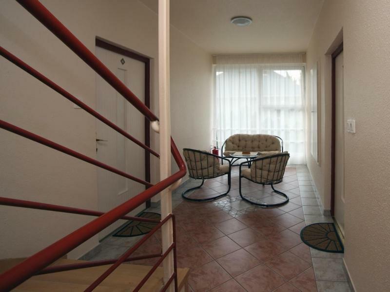 Siesta Apartmanhaz Balatonfuered エクステリア 写真