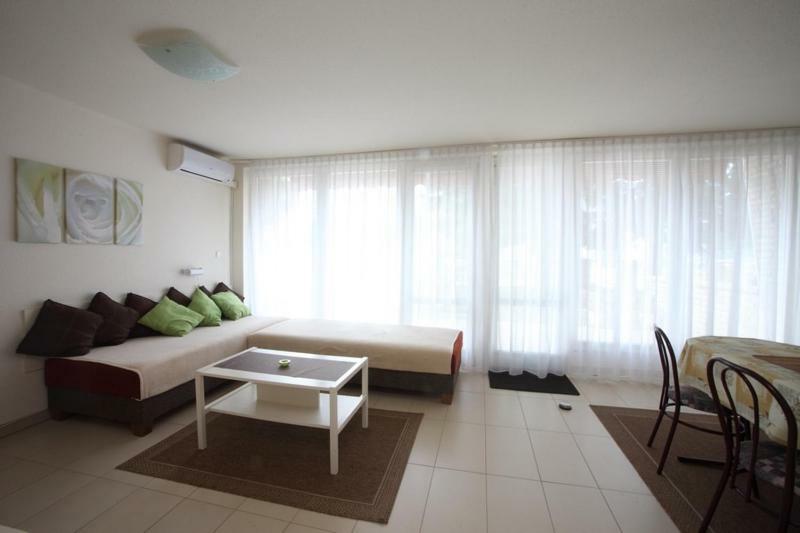 Siesta Apartmanhaz Balatonfuered エクステリア 写真