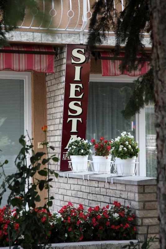 Siesta Apartmanhaz Balatonfuered エクステリア 写真